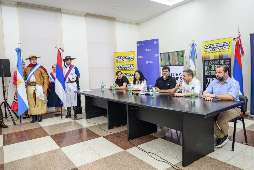 Noche de Bares y Restaurantes“La cultura debe ser parte de la propuesta turística y gastronómica de nuestra provincia” imagen-6