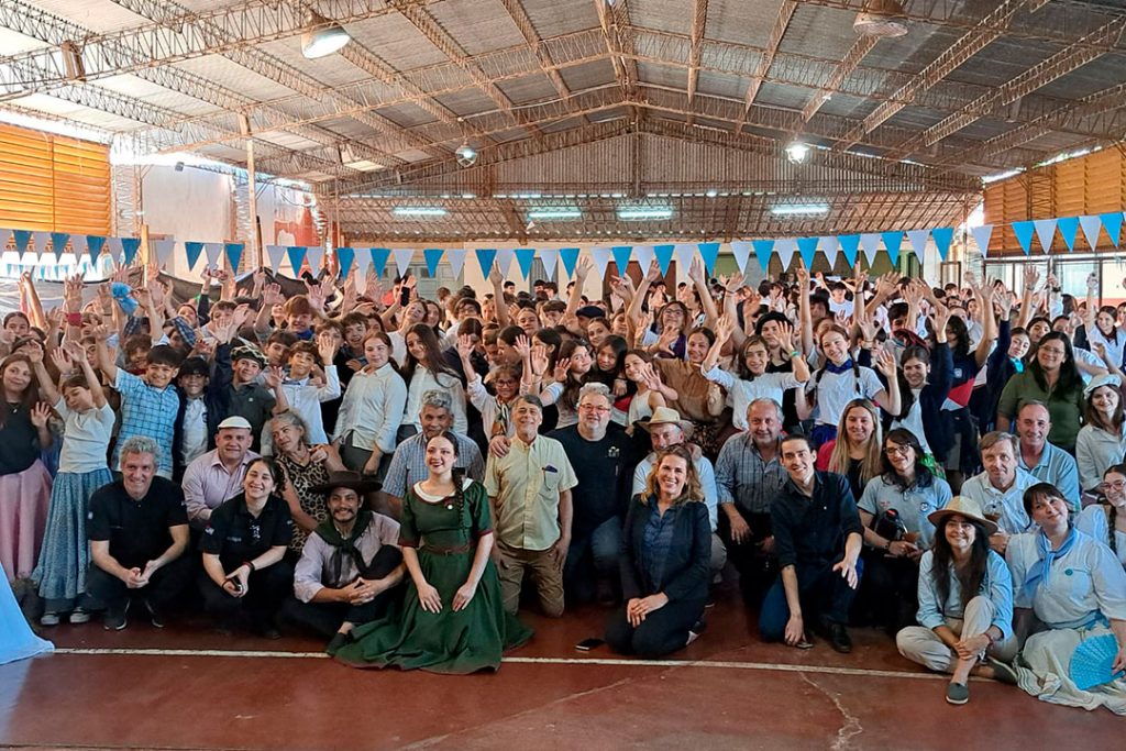 Cultura en Movimiento hizo su última entrega del año en el Bachillerato Humanista imagen-9