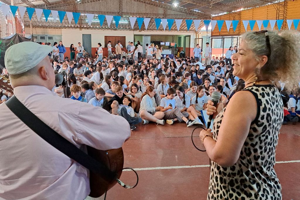 Cultura en Movimiento hizo su última entrega del año en el Bachillerato Humanista imagen-7