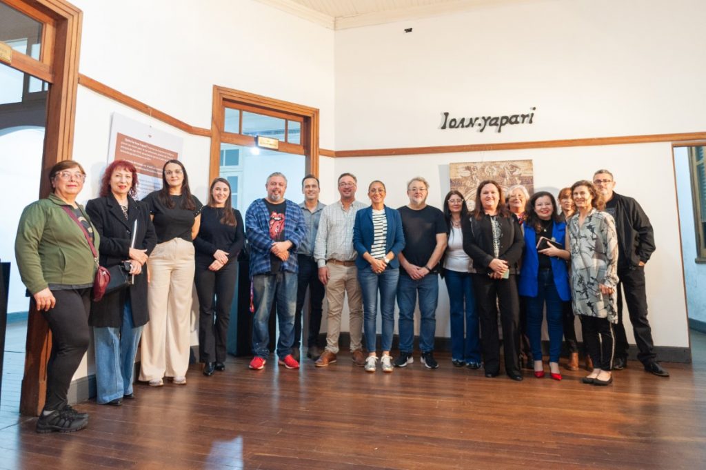 La Bienal Cainguás inicia sus exposiciones itinerantes en el Yaparí 15 La Bienal Cainguás inicia sus exposiciones itinerantes en el Yaparí imagen-14