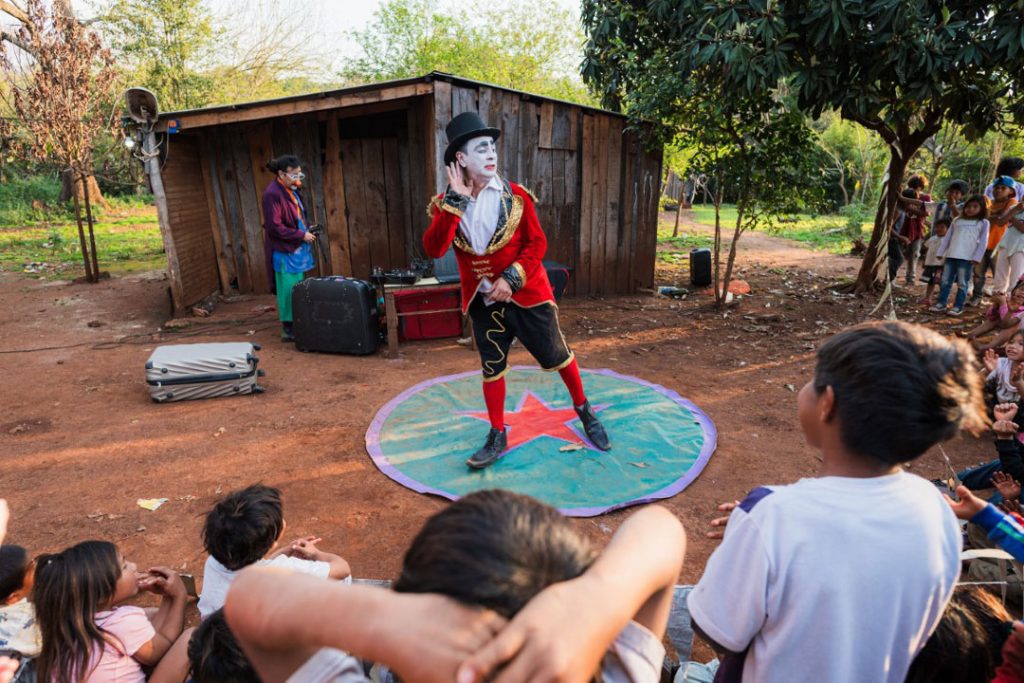 Teatro, circo y títeres llegan a las “tekoá” en el 4º Festival Intercultural imagen-16