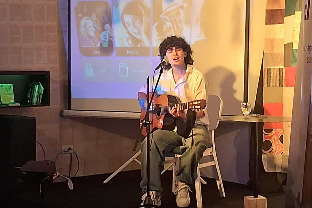 El Último Apóstol, nuevo libro de Roberto Maack se presentó en Posadas imagen-6