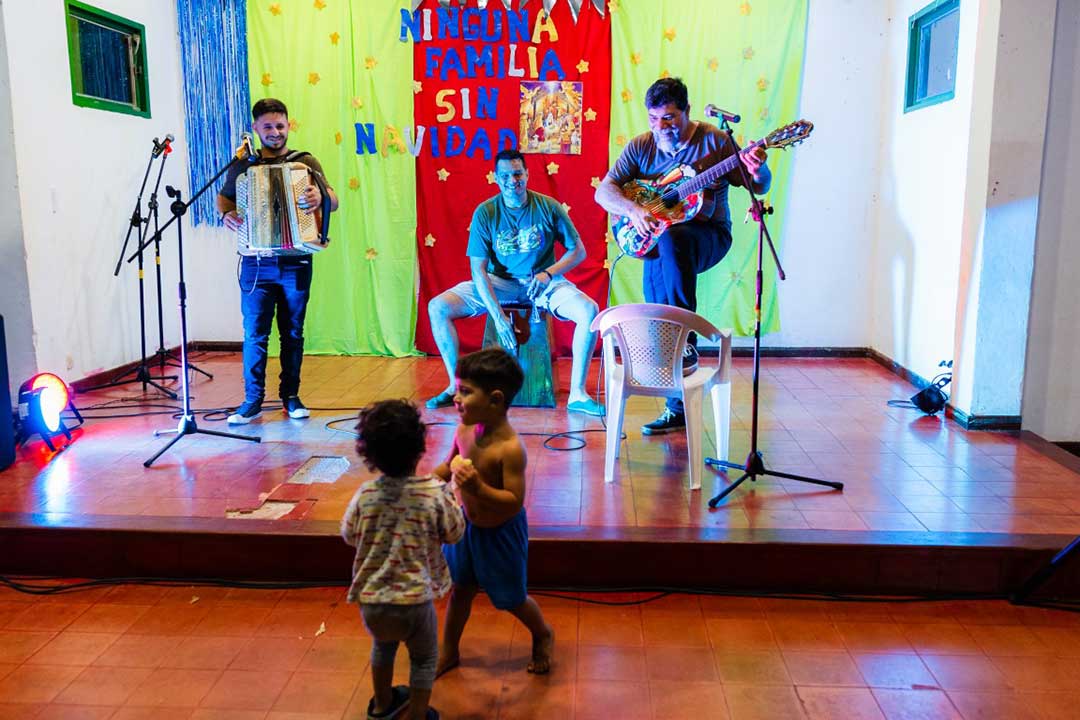 El espíritu navideño se sintió en una cena solidaria 9 El espíritu navideño se sintió en una cena solidaria imagen-8